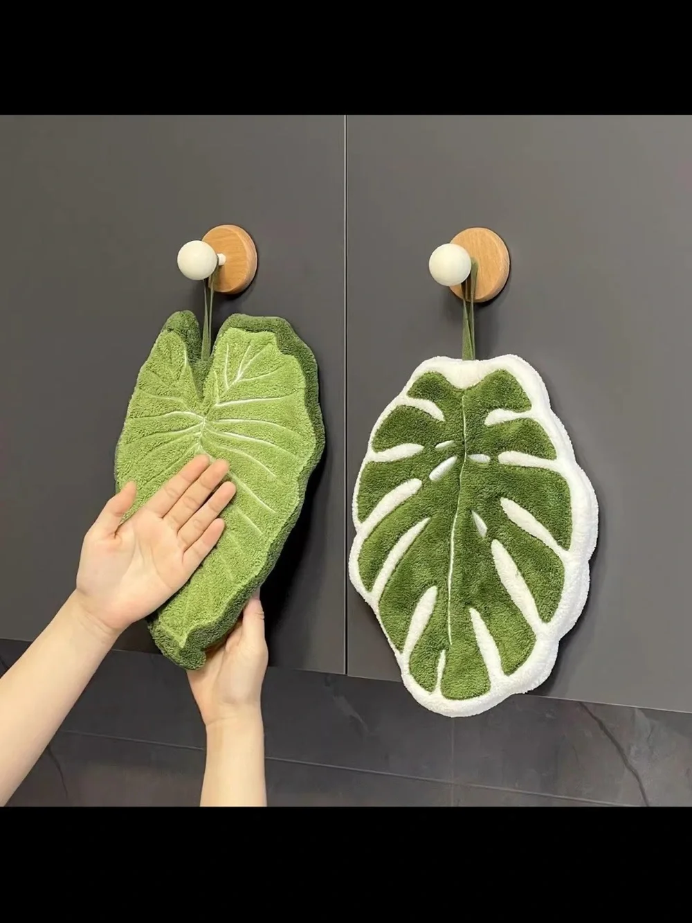 Leaf-Shaped Kitchen Pot Holders - Green Leaf Trio
